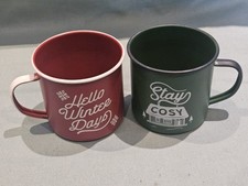 Bell & Curfew USA Set Of 2 Winter Inspired Enamel Metal 500ml Mugs GC