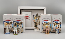 Wade Collection Set Peter Pan Wendy & Others Certification and Pin Brooch Badge