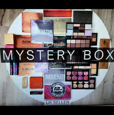 EYESHADOW PALETTE MAKEUP SKINCARE BUNDLE CHRISTMAS BEAUTY JOBLOT - 30 ITEMS