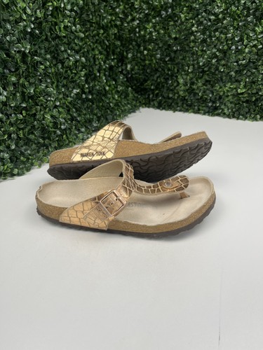 Women gold birkenstock gizeh - women's,