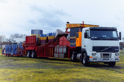 Volvo lorry wanstead flats - lorry,