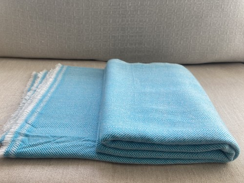 Turquoise white mix - white,