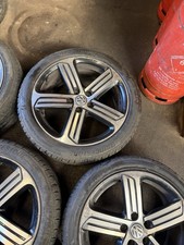 Volkswagen Golf R Alloys