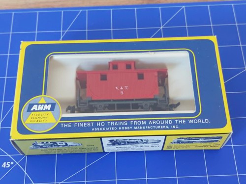 Rivarossi bobber caboose - (ahm),