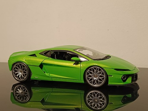 Scale 2026 lamborghini - 1:18,