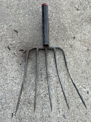 Vintage prong hay - prong,