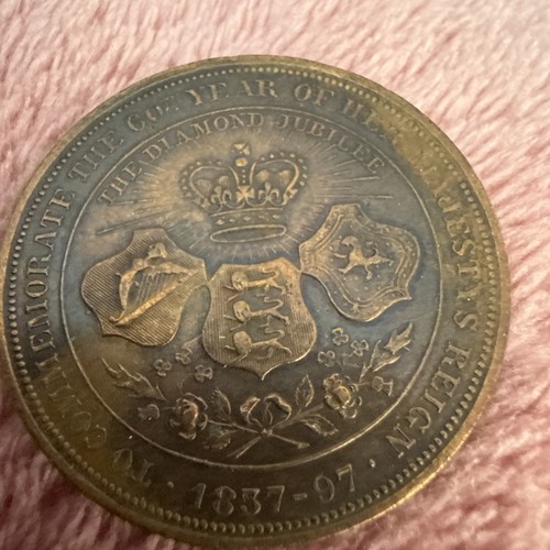 Antique old 1837 1897 queen - old,