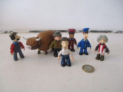 Postman pat figure - pat, bundle