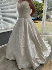 Special Wedding Dress Size 12 New Never Worn Beautiful Detail