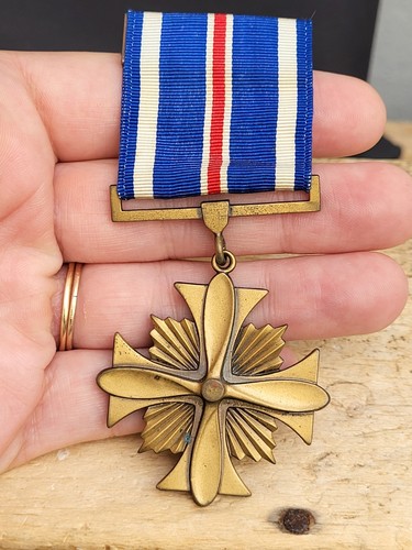 Vintage distinguished flying - vintage,