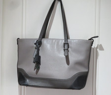 PAVERS FAUX LEATHER  GREY &