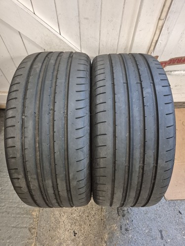 225 92y goodyear - 225/40/18,