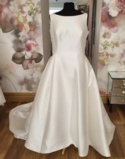 Pronovias Elenco mikado satin