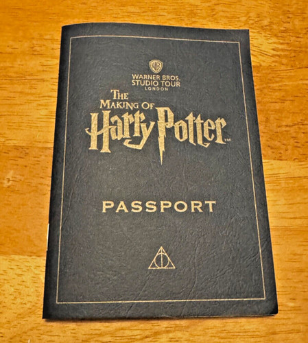 Harry potter passport complete - harry,