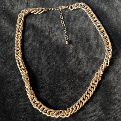 Gold tone vintage retro - tone,