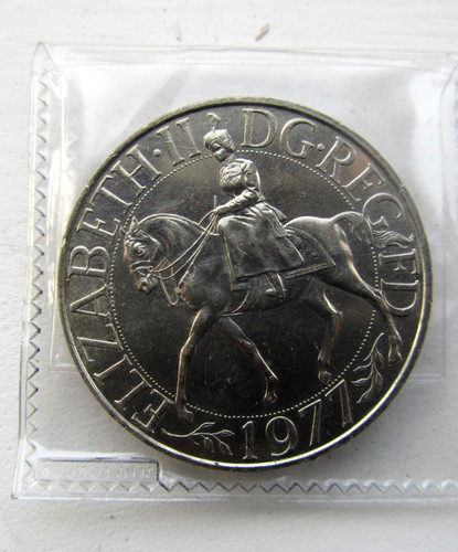 Queen elizabeth 52 1977 - m, ii