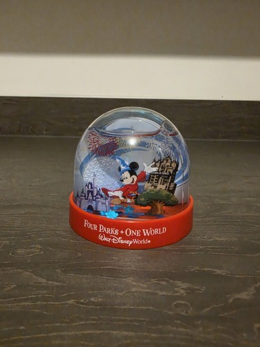 Walt disney world - disney, globe