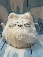 NEW HAND KNITTED FLUFFY WHITE CAT TEA COSY/COZY BIRTHDAY XMAS PRESENT GIFT