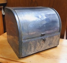 VINTAGE 1940'S METAL BREAD BIN