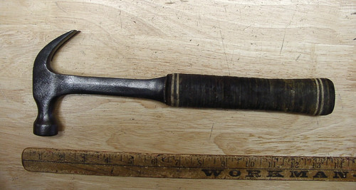 Vinatge estwing curved claw - curved,