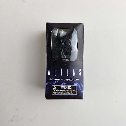 Aliens minimates attacking - aliens,