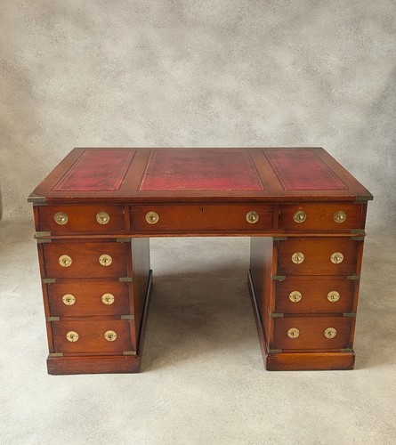 Vintage red leather - red, desk