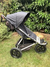 Mountain Buggy Urban Jungle + Carrycot plus extras