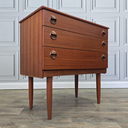 Vintage chest drawers - chest,
