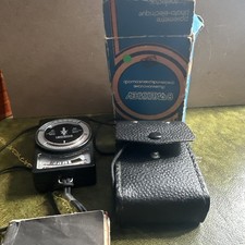 Vintage Photographic boxed Leningrad 8 light meter - seems to be working  