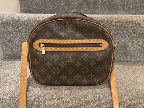 Louis vuitton jeune fille - louis,