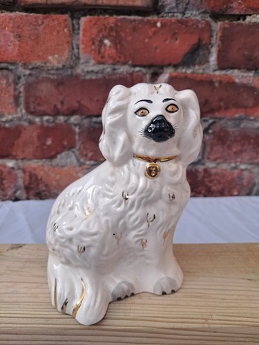 Vintage royal doulton pottery - royal,