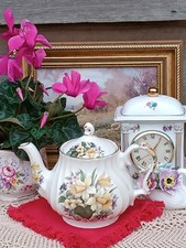 Vintage Sadler Teapot  With
