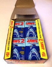 JAWS 2 Topps 1978 excellent box containing 22 sealed wax packs trading gum cards