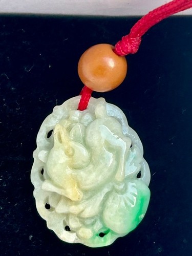 Carved pale green jade chinese - green,