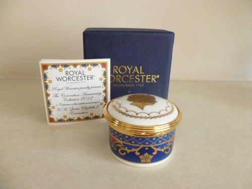 Royal worcester queen - royal,