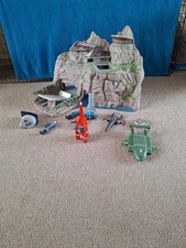 Thunderbirds Interactive Tracy Island (2015) With Vehicles & Figured Included.