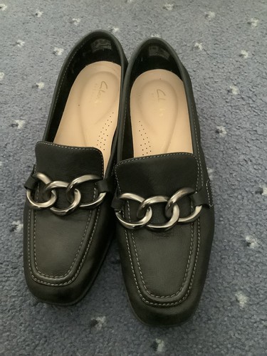 Black leather clarks ladies - black,