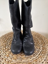 Red or Dead Boots Size 39 