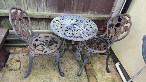 Vintage metal garden table and - metal,
