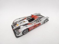Audi R10 TDI Pirro Biela