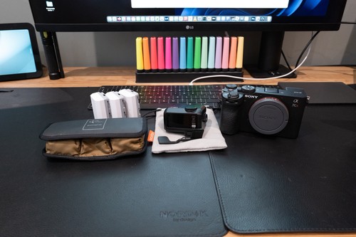 Sony a7cr camera boxed - camera, +