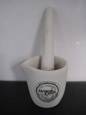 VINTAGE MASON CASH QUALITY ENGLISH CERAMIC PESTLE AND MORTAR APOTHECARY GRINDING