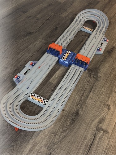 Hot wheels mattel motorized - hot,
