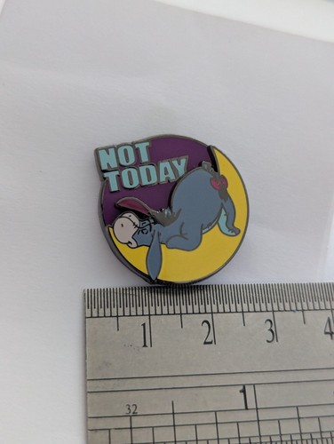 Disney pin trading - disney,