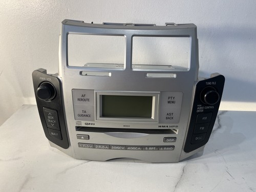 Genuine toyota yaris stereo - genuine,