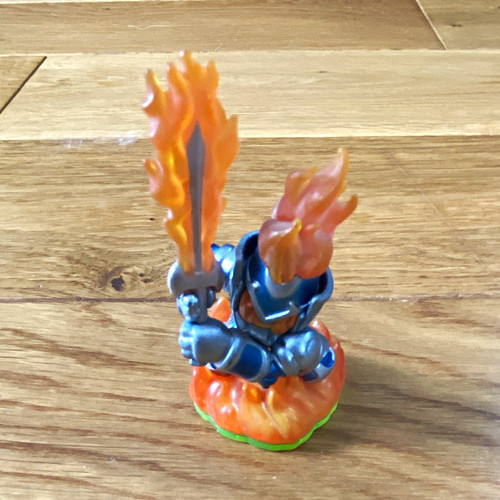 Skylanders ignitor character - skylanders,