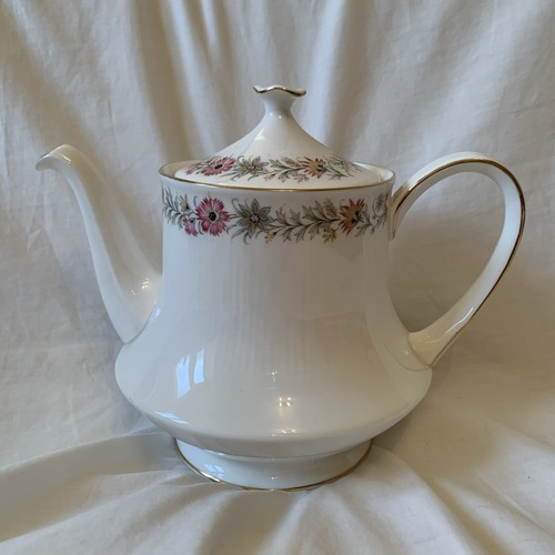Rare vintage royal albert - rare,
