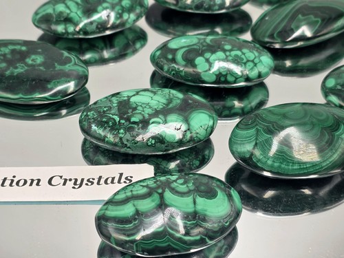 Malachite crystal palmstone - crystal,