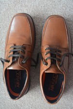 Marks and Spencers Airflex mens shoes size 9.5 wide leather tan NEW