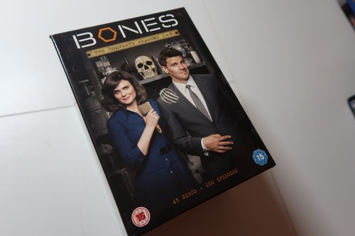 Bones seasons dvd box - bones, 1-8